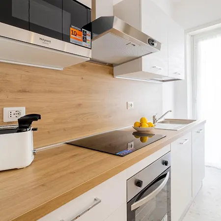 Vacanze Romane - Domus Chic Trastevere - Marconi By Hotea Appartement *